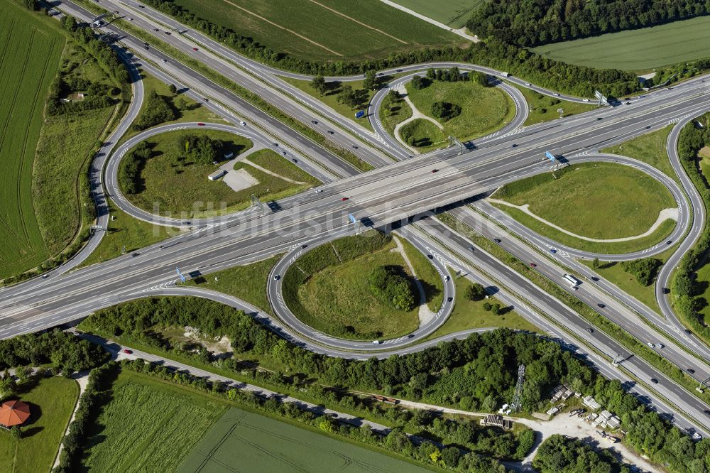 Heimstetten von oben - Autobahnkreuz der BAB A94 - 99 Kreuz München-Ost in Heimstetten im Bundesland Bayern, Deutschland