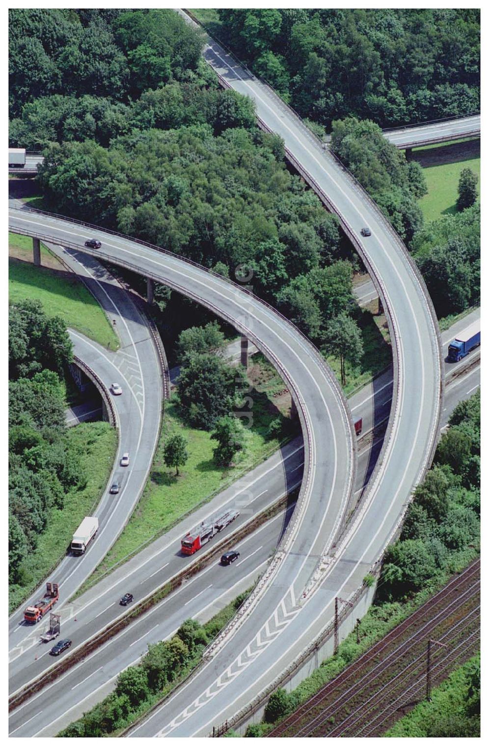 Luftbild Duisburg - Autobahnkreuz Duisberg-Kaiserberg