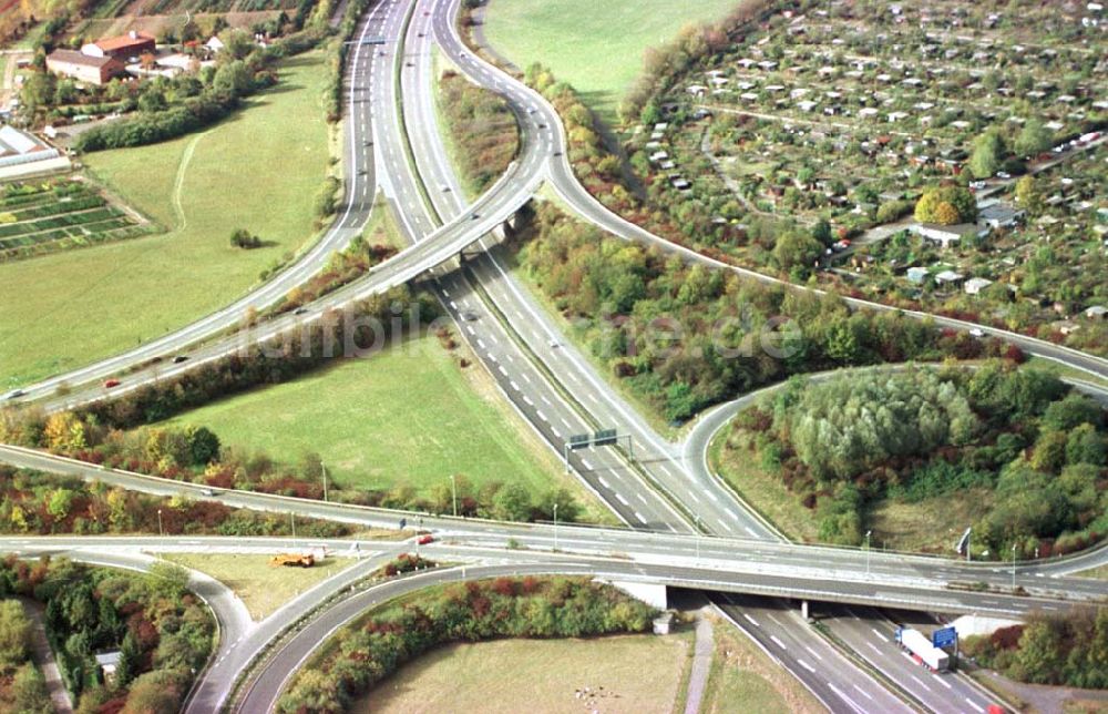 Frankfurt am Main aus der Vogelperspektive: Autobahnkreuz Frankfurt Nord