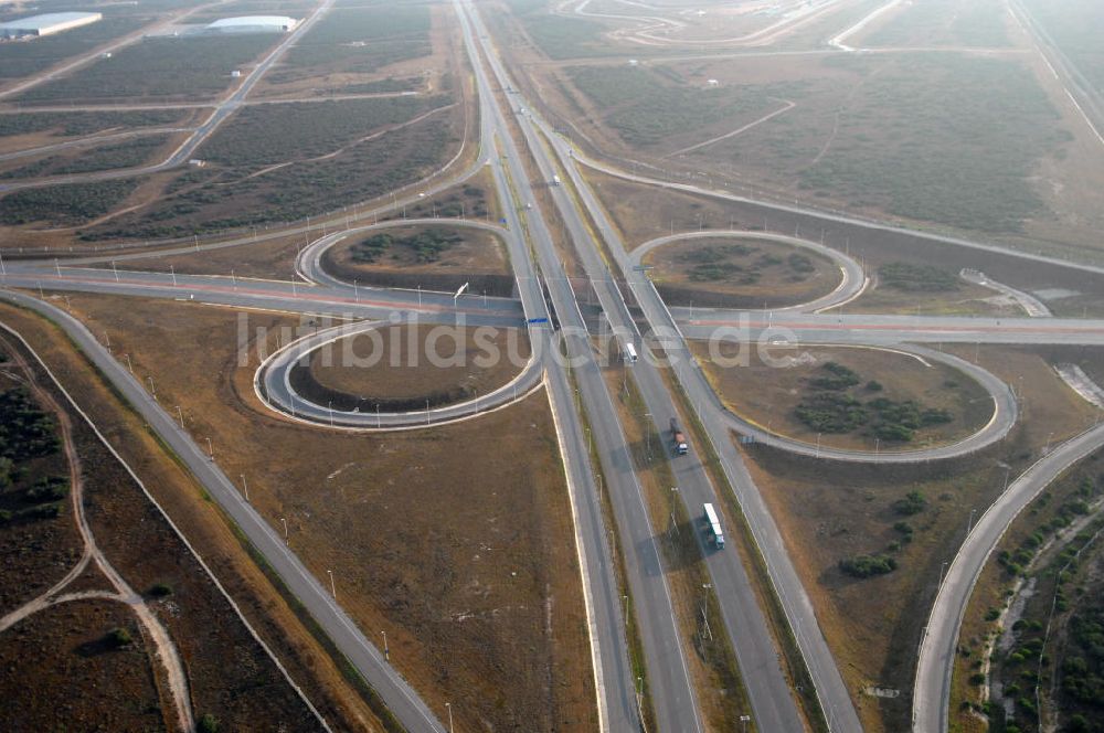 Luftbild Port Elizabeth - Autobahnkreuz der Nationalstraße N2 in Port Elizabeth