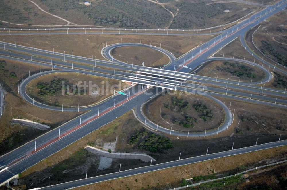 Port Elizabeth von oben - Autobahnkreuz der Nationalstraße N2 in Port Elizabeth