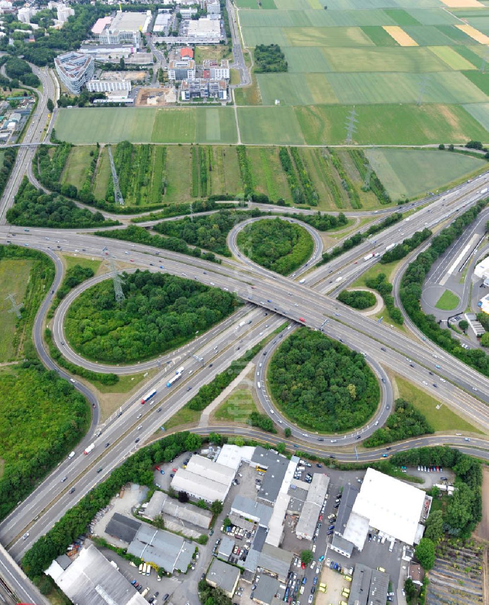 Frankfurt am Main von oben - Autobahnkreuz Nordwestkreuz Frankfurt am Main