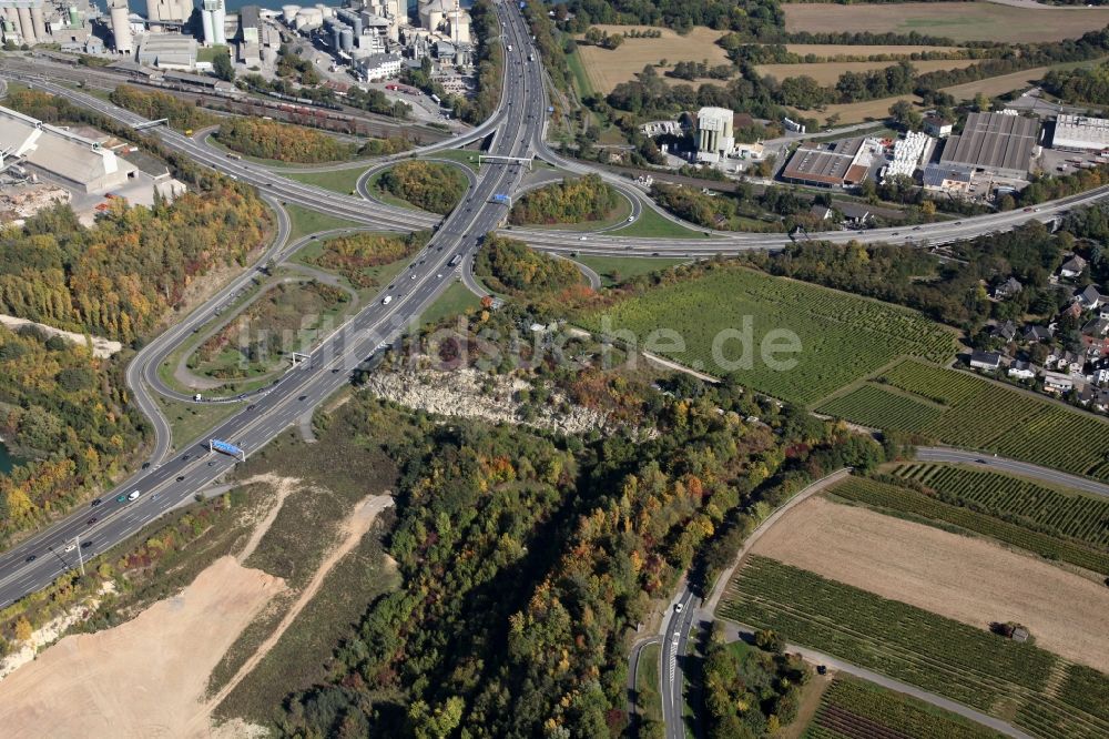 Luftaufnahme Mainz - Autobahnkreuz im Osten von Hechtsheim in Mainz im Bundesland Rheinland-Pfalz