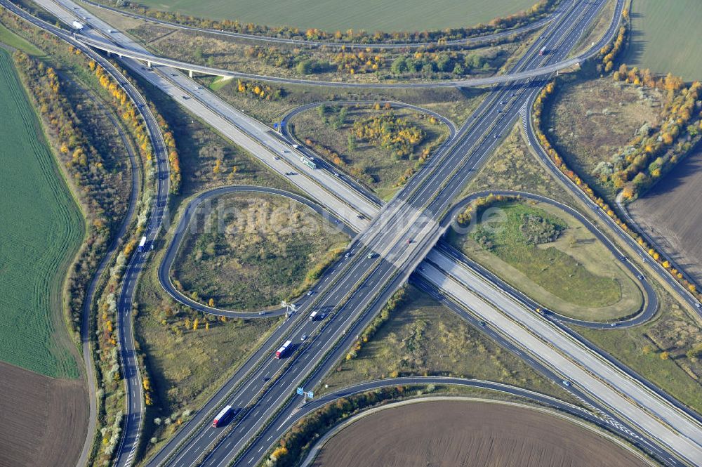 Luftbild Rippach - Autobahnkreuz Rippachtal verbindet die A 9 mit der A 38 und ist Teil der Mitteldeutschen Schleife