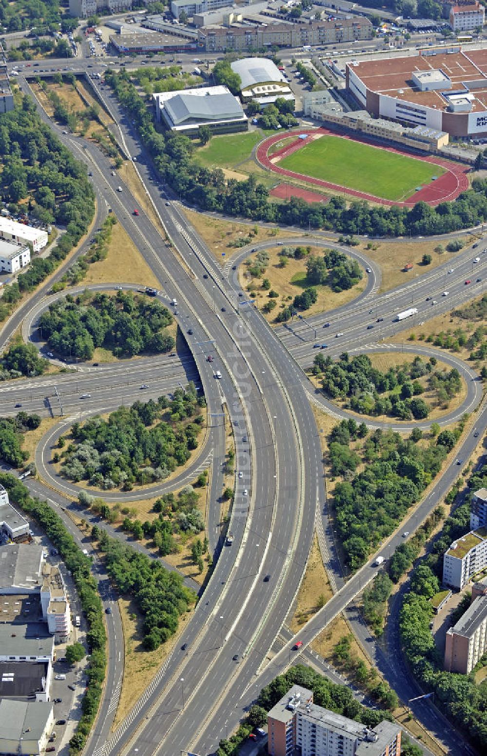 Berlin aus der Vogelperspektive: Autobahnkreuz Schöneberg