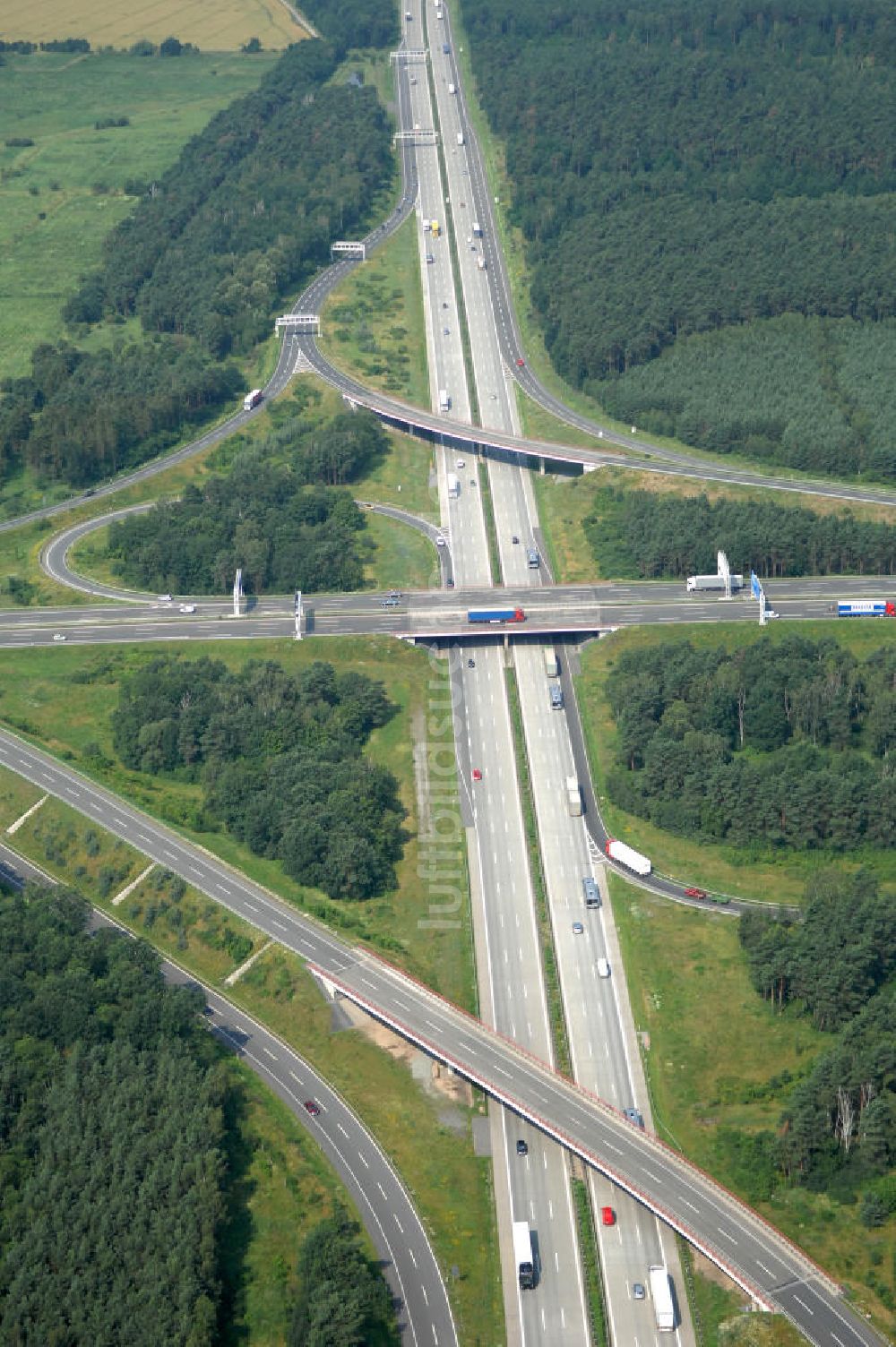 Schönefeld von oben - Autobahnkreuz Schönefeld