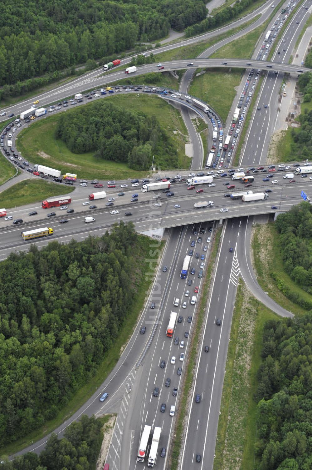 Stuttgart aus der Vogelperspektive: Autobahnkreuz Stuttgart in Baden-Württemberg