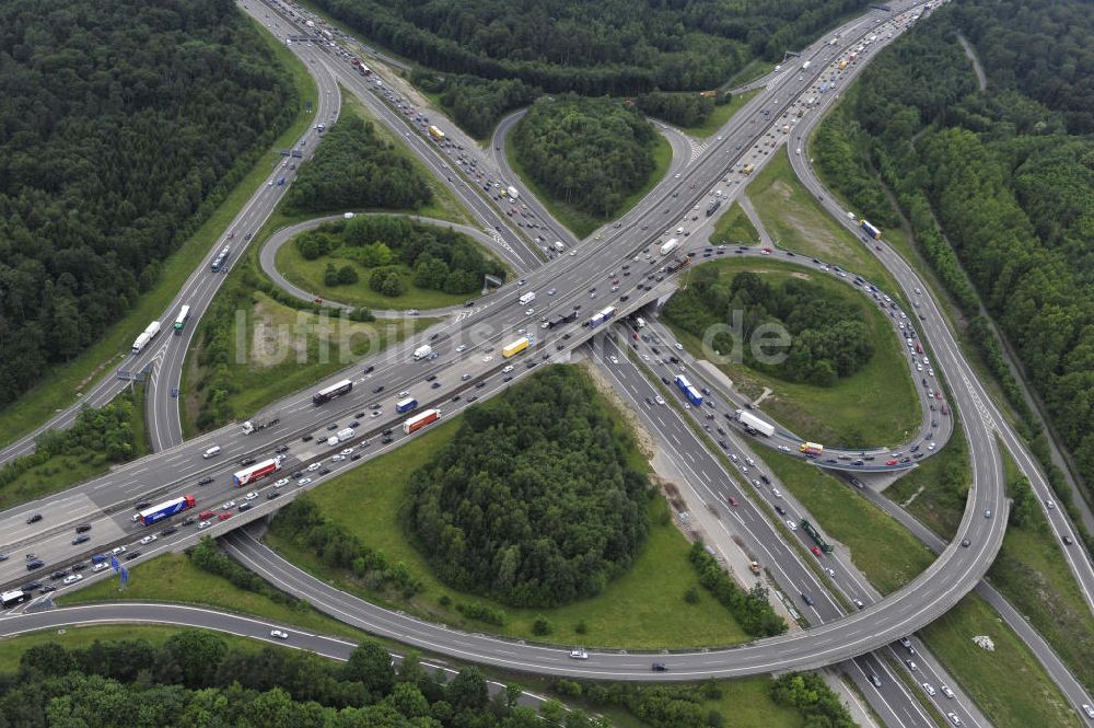 Luftaufnahme Stuttgart - Autobahnkreuz Stuttgart in Baden-Württemberg