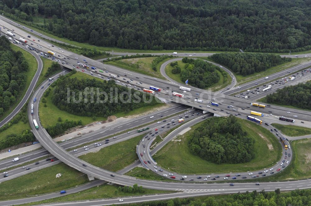 Stuttgart aus der Vogelperspektive: Autobahnkreuz Stuttgart in Baden-Württemberg