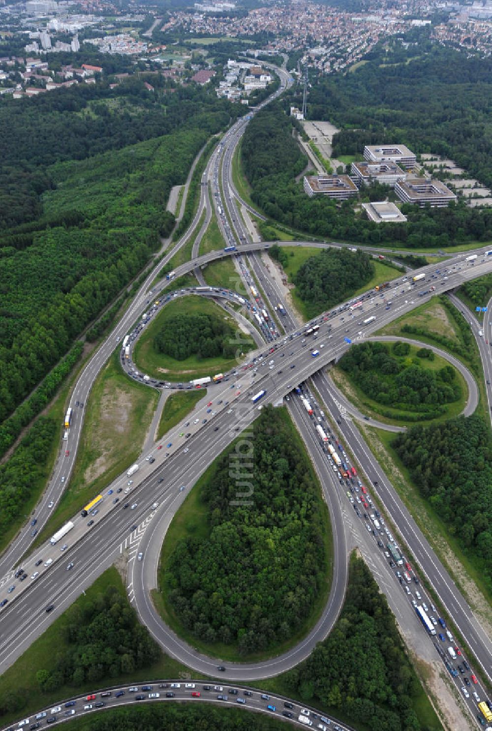 Stuttgart aus der Vogelperspektive: Autobahnkreuz Stuttgart in Baden-Württemberg