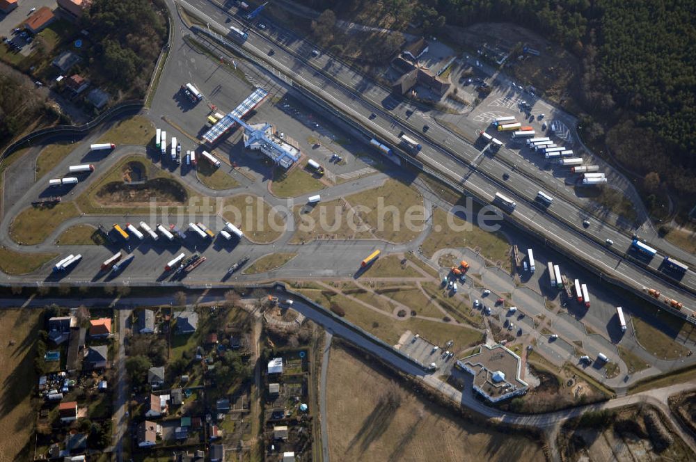 Michendorf von oben - Autobahnraststätte Michendorf am südlichen Berliner Ring an der Bundesautobahn A10