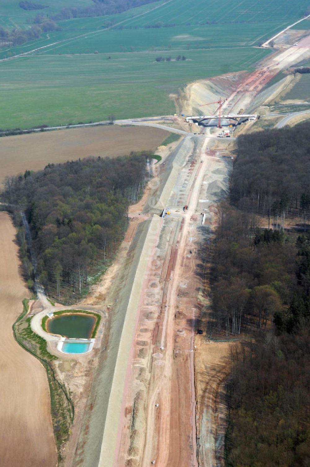 Madelungen aus der Vogelperspektive: Autobahnverlauf durch den Madelunger Forst