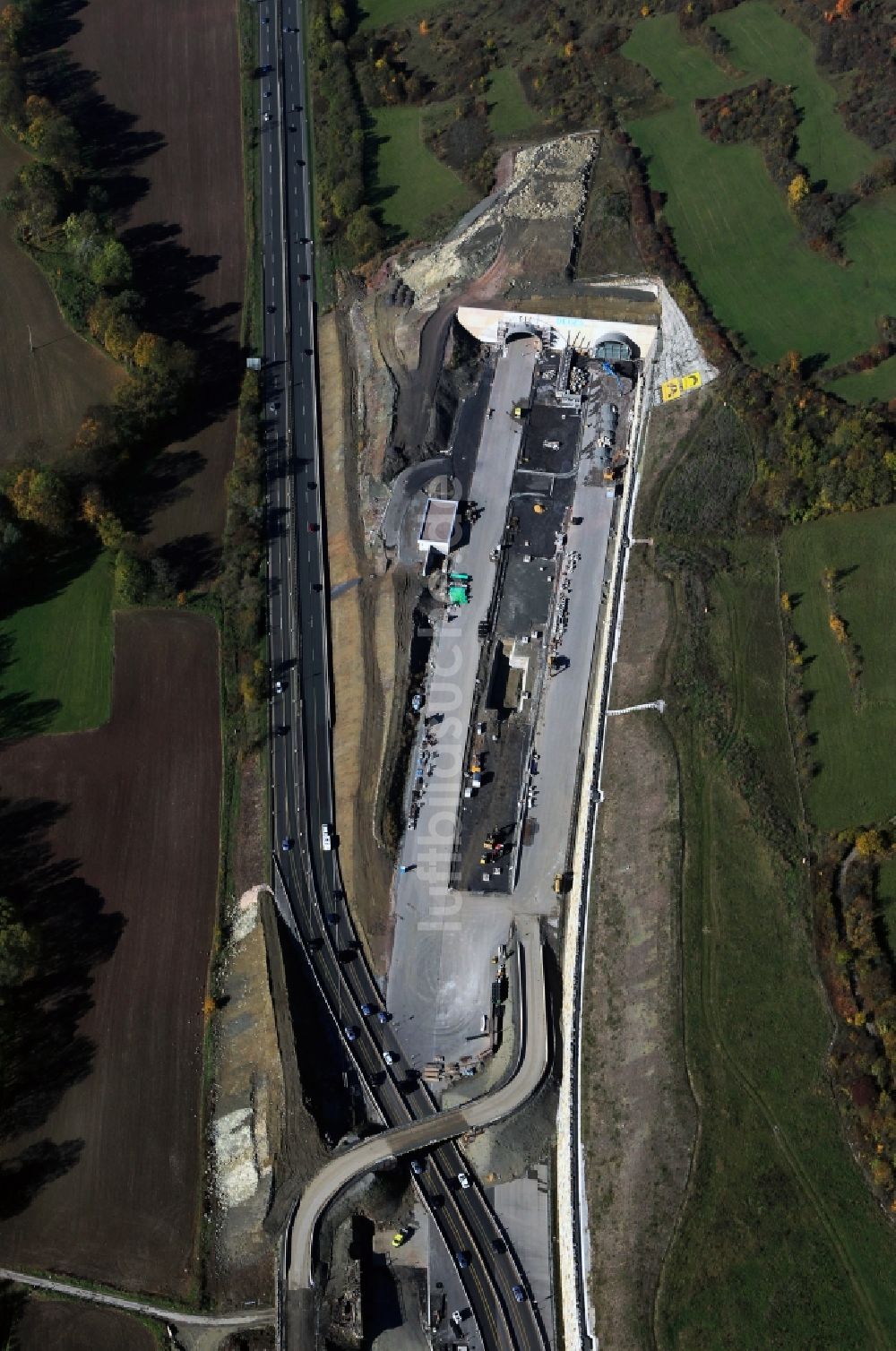 Jena aus der Vogelperspektive: Autobahnverlegung Europastrasse E40 A4 bei Jena im Bereich des Jagdbergtunnels in Thüringen