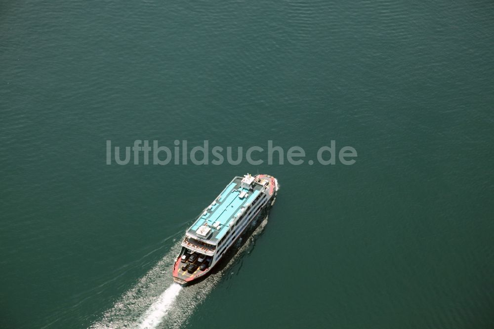 Konstanz von oben - Autofähre am Ufer des Bodensee in Konstanz im Bundesland Baden-Württemberg