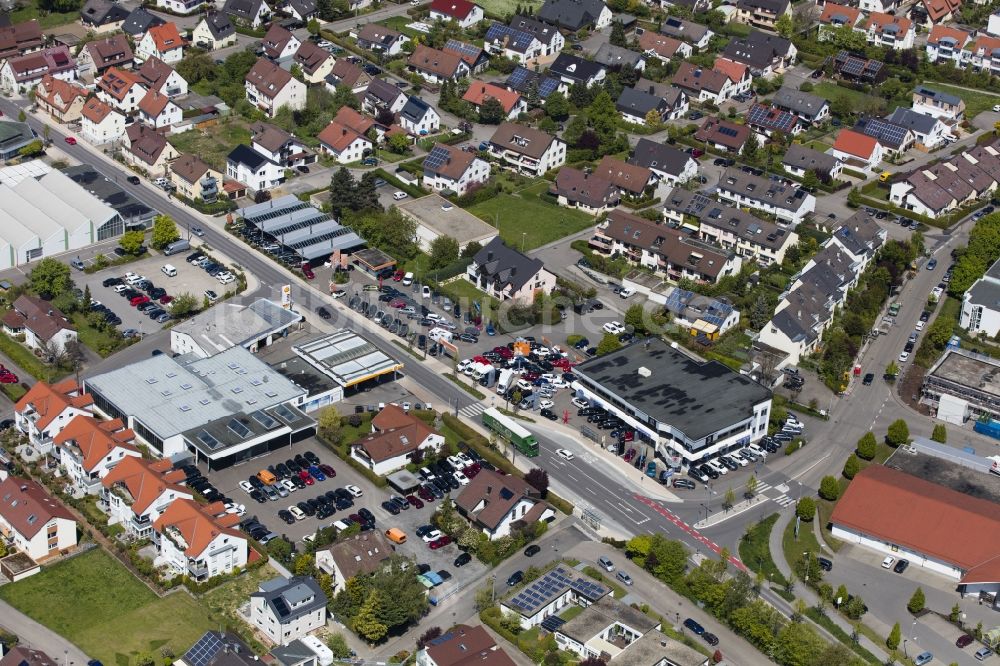 Luftaufnahme Rutesheim - Autohandels- Gebäude des Autohauses Autohaus Epple GmbH & Co. KG an der Leonberger Straße in Rutesheim im Bundesland Baden-Württemberg, Deutschland