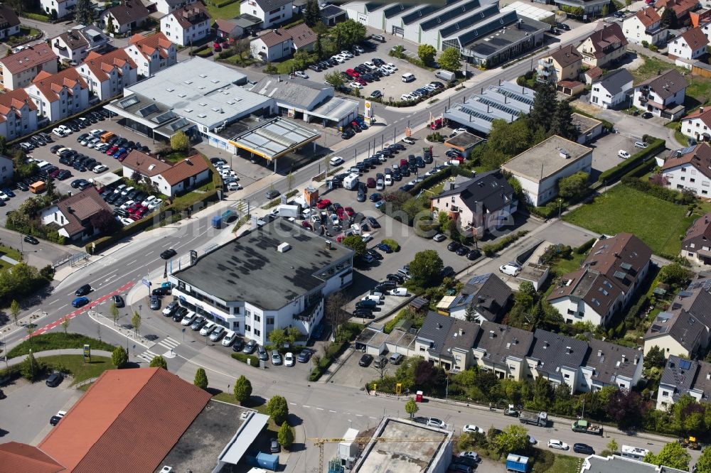 Luftbild Rutesheim - Autohandels- Gebäude des Autohauses Autohaus Epple GmbH & Co. KG an der Leonberger Straße in Rutesheim im Bundesland Baden-Württemberg, Deutschland