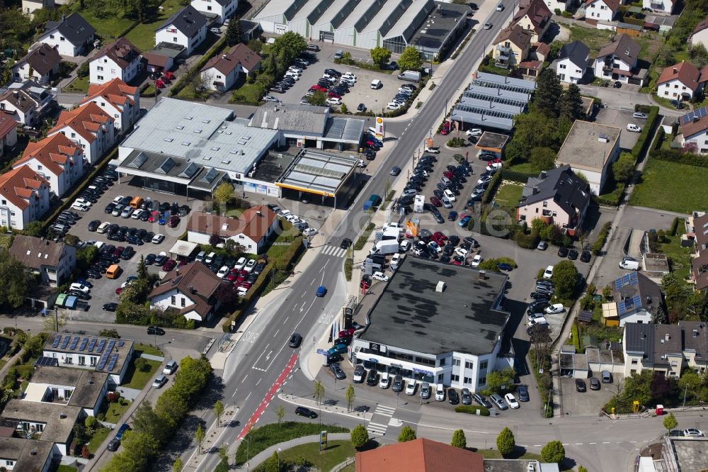 Luftaufnahme Rutesheim - Autohandels- Gebäude des Autohauses Autohaus Epple GmbH & Co. KG an der Leonberger Straße in Rutesheim im Bundesland Baden-Württemberg, Deutschland