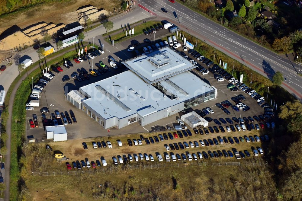 Luftbild Hamburg - Autohandels- Gebäude des Autohauses Autohaus Kath GmbH im Ortsteil Bergedorf in Hamburg, Deutschland