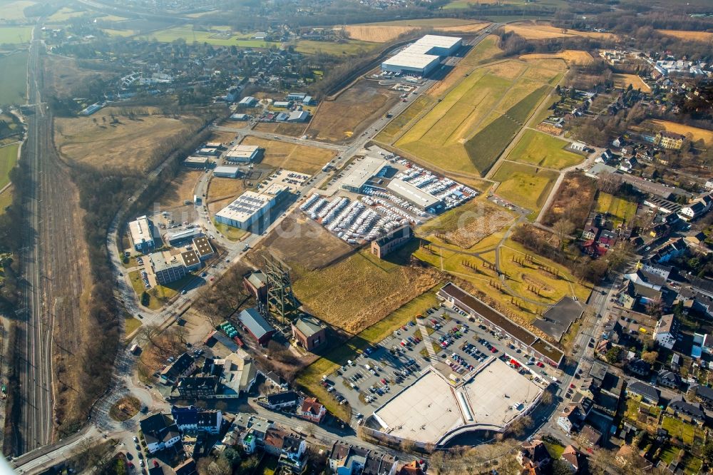 Luftaufnahme Dortmund - Autohandels- Gebäude des Fahrzeughändlers Dürrwang GmbH & Co Gneisenauallee im Ortsteil Scharnhorst in Dortmund im Bundesland Nordrhein-Westfalen