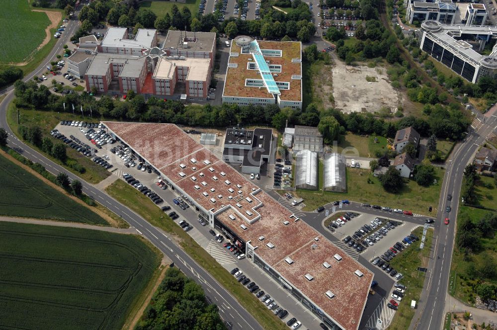 Bad Homburg von der Höhe aus der Vogelperspektive: Autohaus und Bürogebäude in Bad Homburg