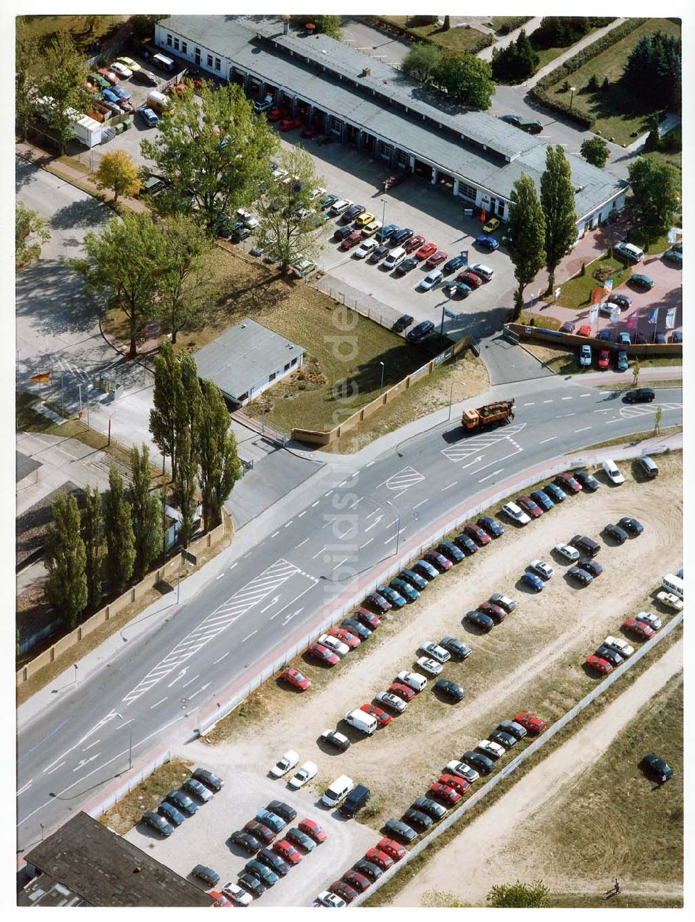 Luftbild Strausberg / BRB - Autohaus Müller (FORD-Haupthändler) Am Flugplatz 11 in 15344 Strausberg.