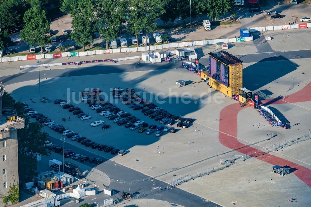 Hamburg von oben - Autokino- auf dem Dom Gelände im Ortsteil St.Pauli im Bundesland Hamburg, Deutschland