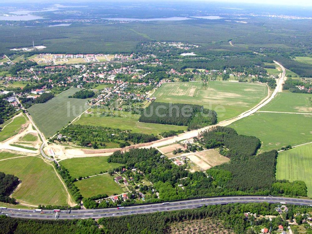 Michendorf von oben - Autologistik Gewerbegebiet Neu-Sedin