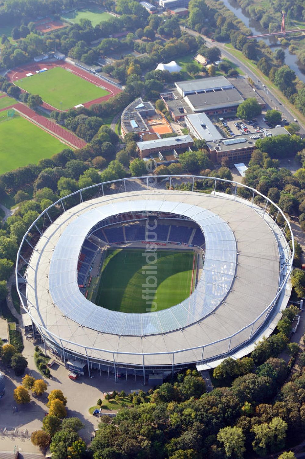 Hannover aus der Vogelperspektive: AWD Arena Hannover