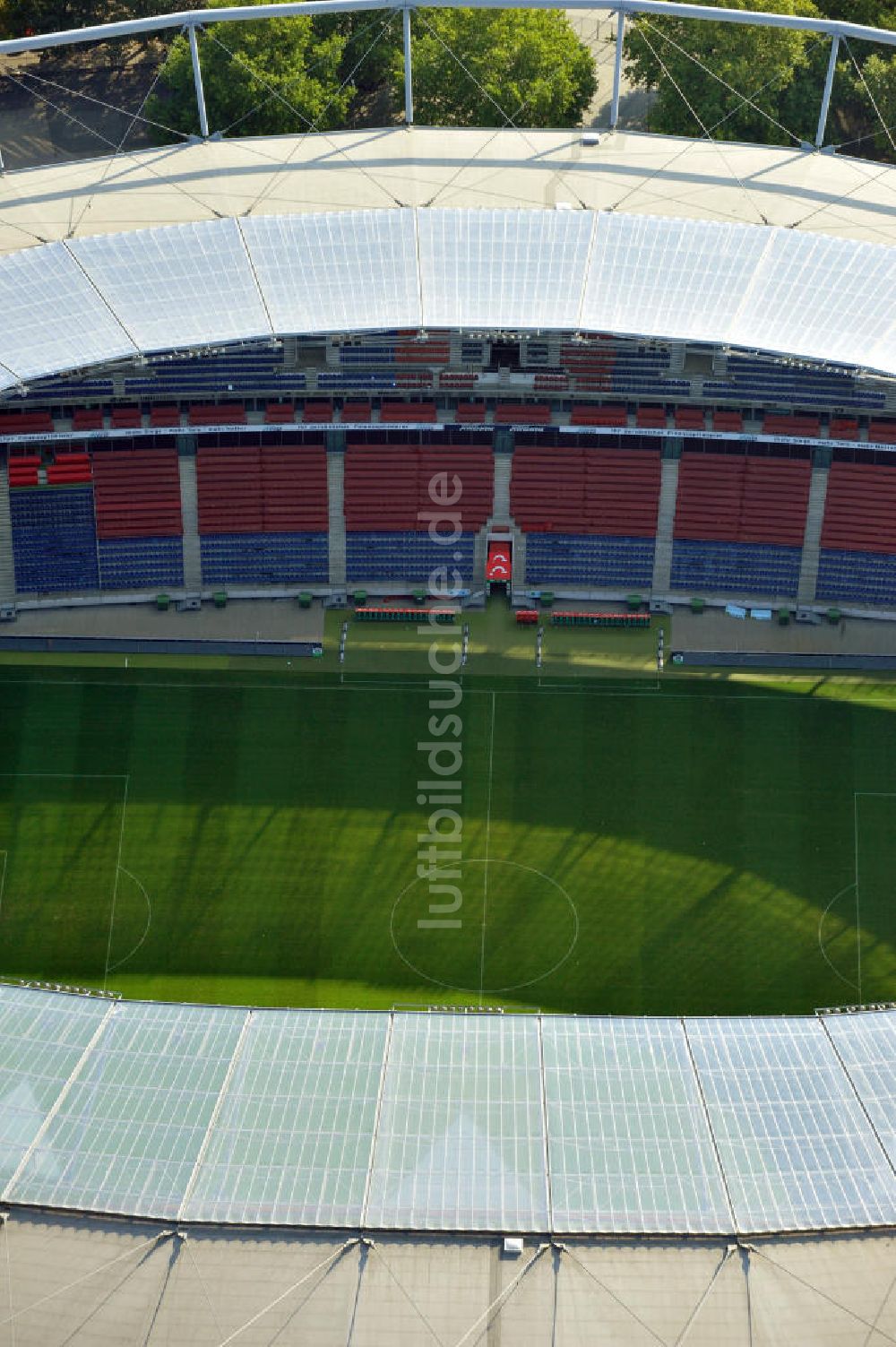 Hannover aus der Vogelperspektive: AWD Arena Hannover