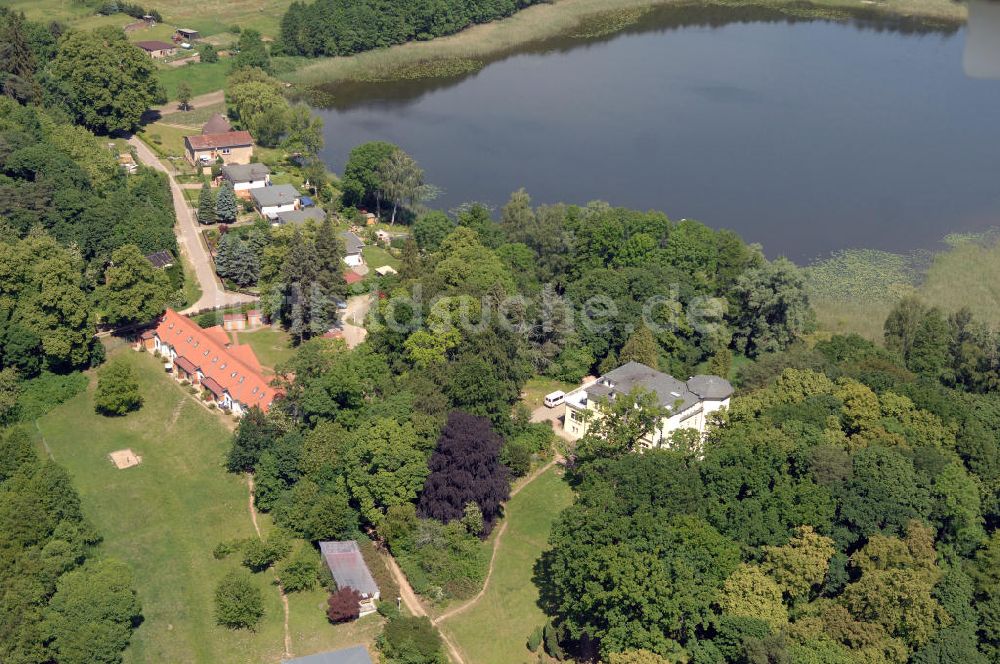 Dambeck aus der Vogelperspektive: AWO SANO Familienferienpark in Dambeck am Müritz-Nationalpark