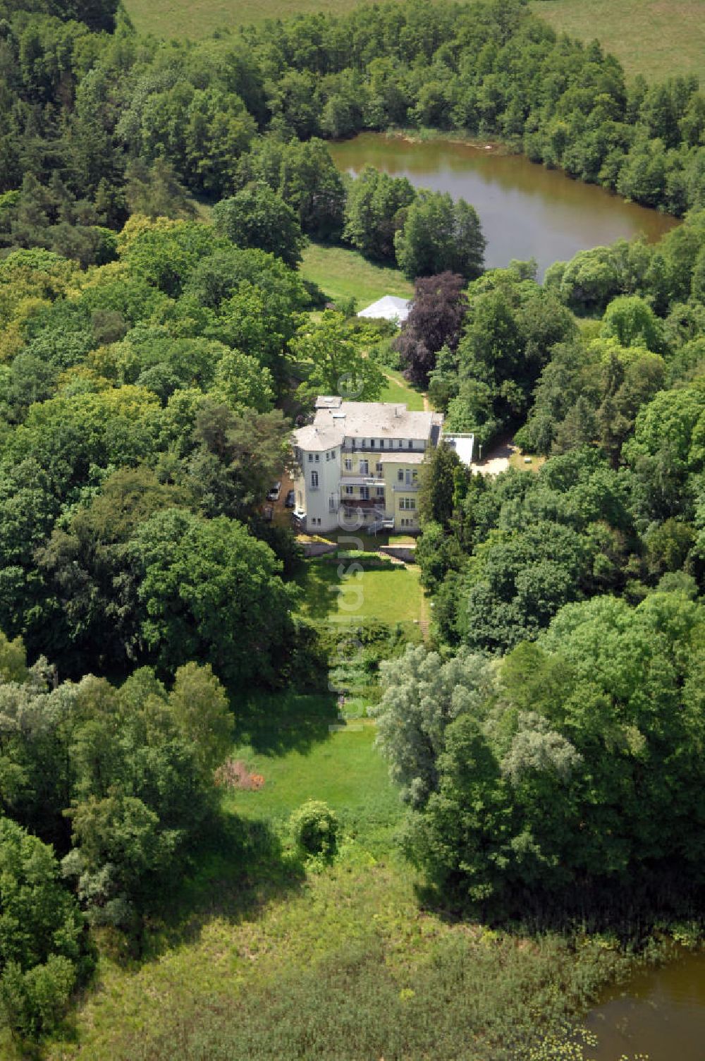 Dambeck von oben - AWO SANO Familienferienpark in Dambeck am Müritz-Nationalpark