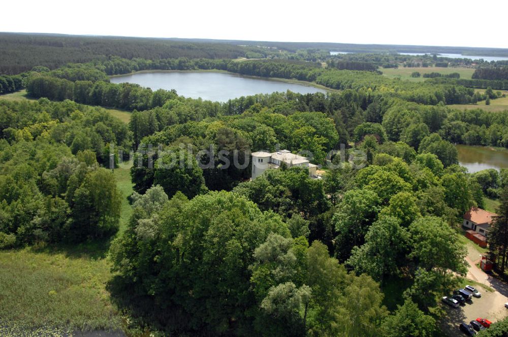 Dambeck aus der Vogelperspektive: AWO SANO Familienferienpark in Dambeck am Müritz-Nationalpark