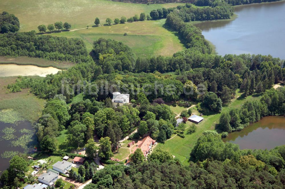 Dambeck aus der Vogelperspektive: AWO SANO Familienferienpark in Dambeck am Müritz-Nationalpark