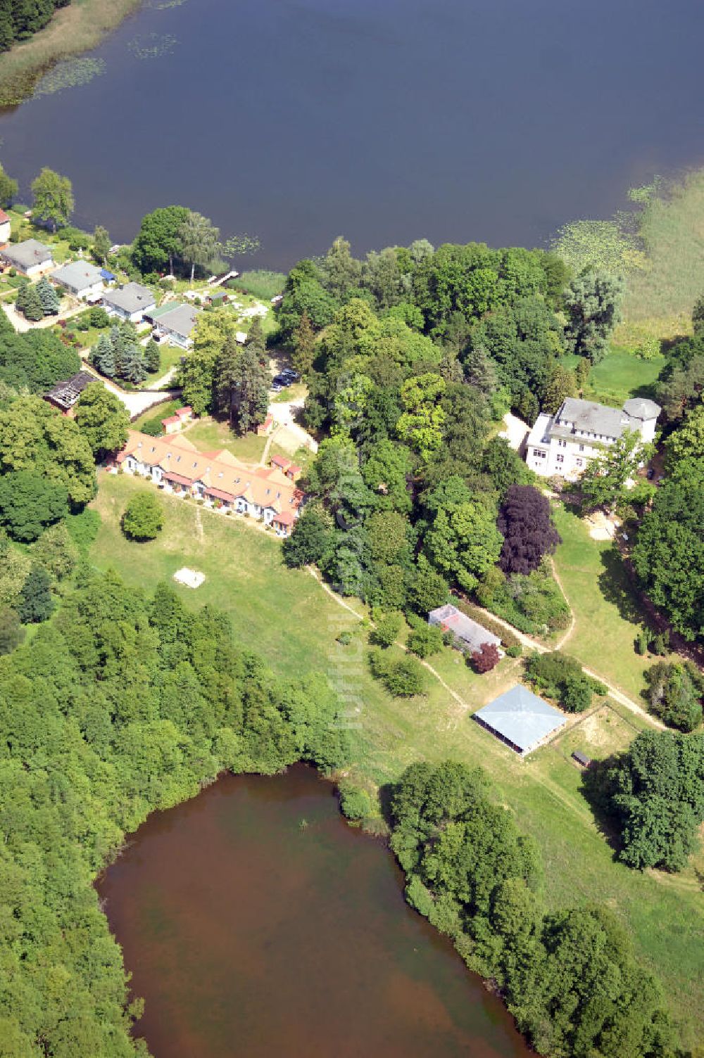 Dambeck von oben - AWO SANO Familienferienpark in Dambeck am Müritz-Nationalpark