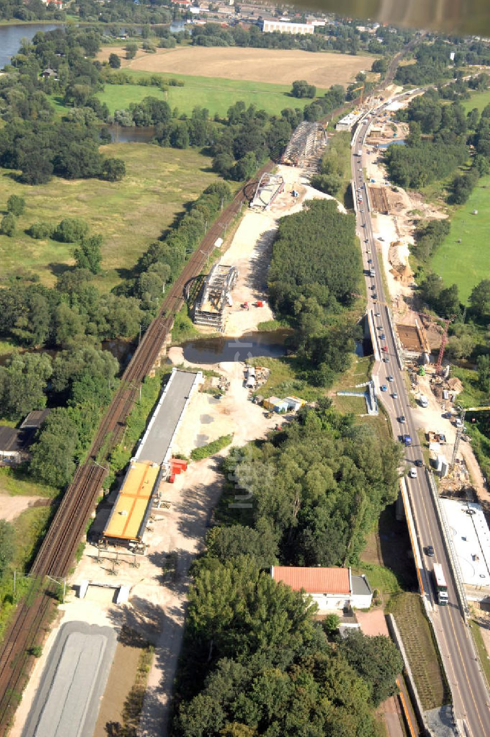 Dessau-Roßlau aus der Vogelperspektive: B184 zwischen Roßlau und Dessau