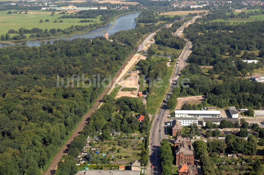 Dessau-Roßlau aus der Vogelperspektive: B184 zwischen Roßlau und Dessau