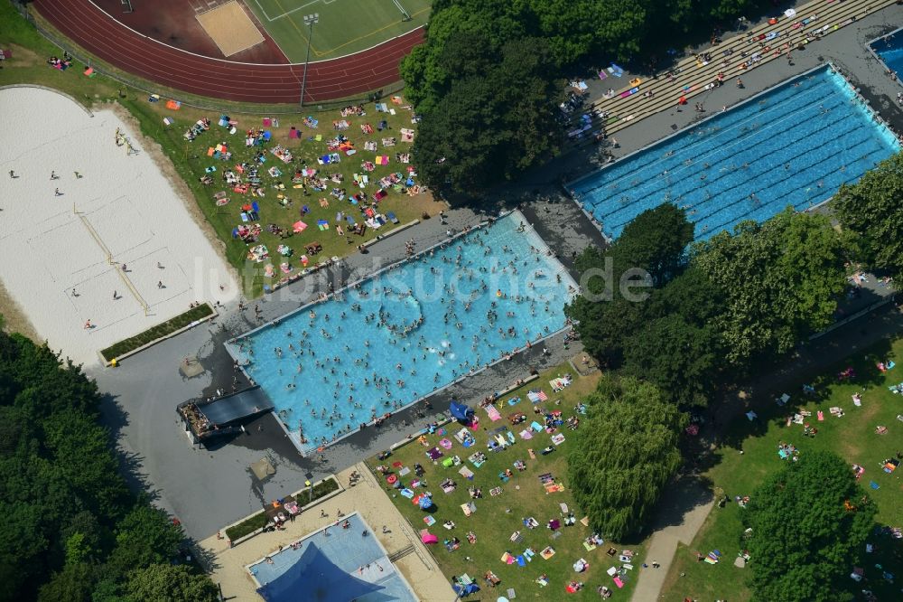 Stadionbad Köln Bilder Hundeschwimmen In Dunnwald Und