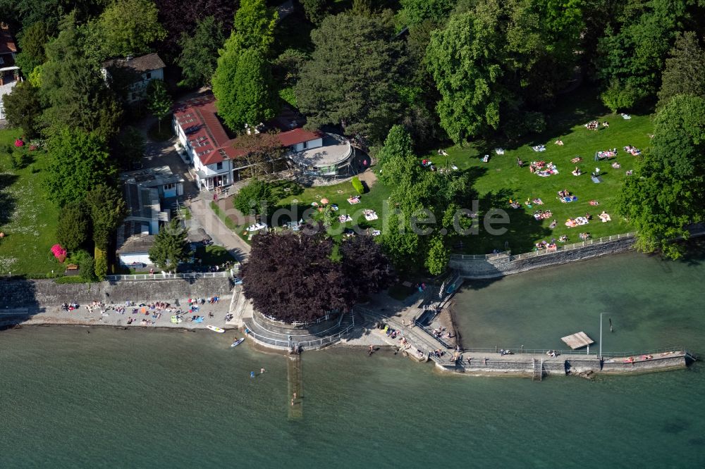 Luftaufnahme Bad Schachen - Badegäste am See Bodensee in Bad Schachen im Bundesland Bayern, Deutschland