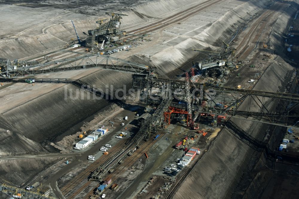 Luftbild Nochten - Bagger- Förderbrücke im Braunkohle - Tagebau der Vattenfall Europe Sales GmbH in Nochten im Bundesland Sachsen