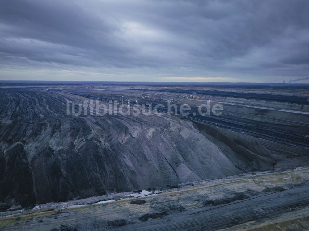 Luftbild Nochten - Bagger- Förderbrücke im Braunkohle - Tagebau der Vattenfall Europe Sales GmbH in Nochten im Bundesland Sachsen