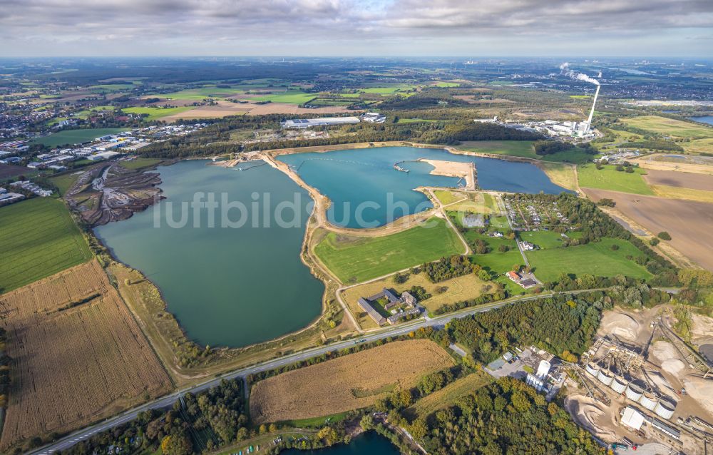 Luftbild Kamp-Lintfort - Baggersee und Kies- Tagebau in Kamp-Lintfort im Bundesland Nordrhein-Westfalen, Deutschland