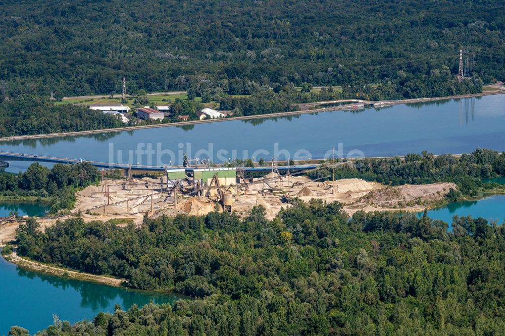 Luftaufnahme Neuried - Baggersee und Kies- Tagebau Kiesgrube Neuried-Altenheim II in Neuried im Bundesland Baden-Württemberg, Deutschland