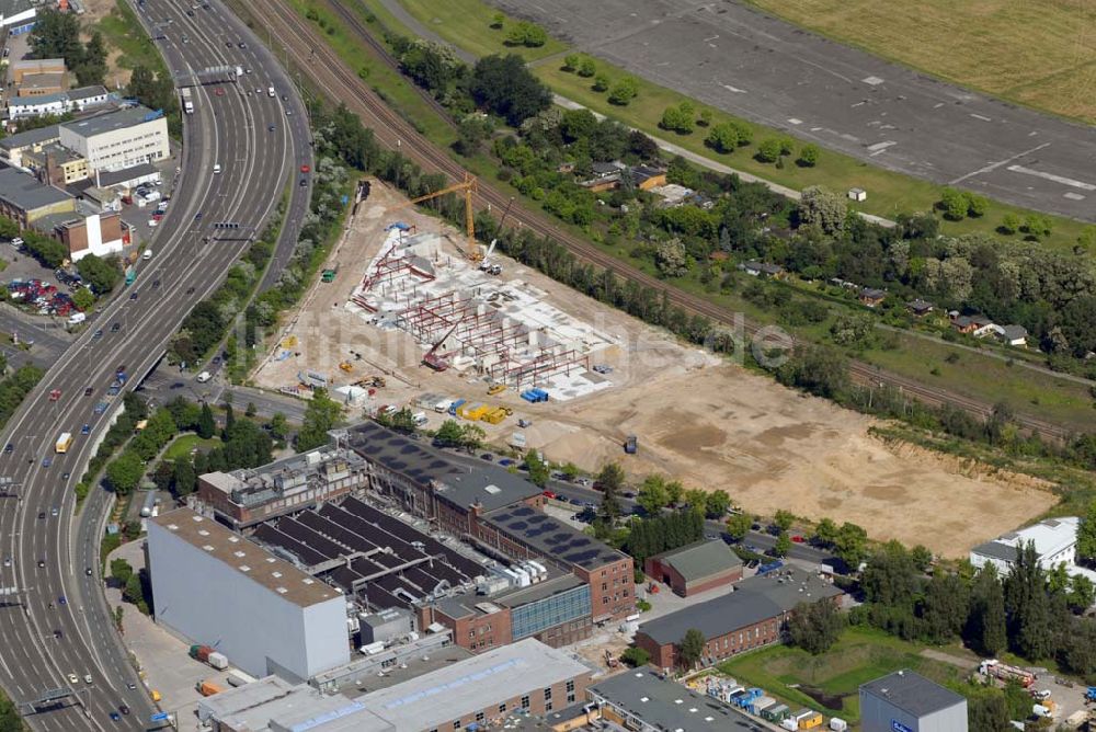 Luftbild Berlin-Tempelhof - Bahlsen Keksfabrik GmbH in Berlin-Tempelhof