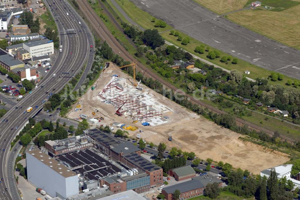 Luftaufnahme Berlin-Tempelhof - Bahlsen Keksfabrik GmbH in Berlin-Tempelhof