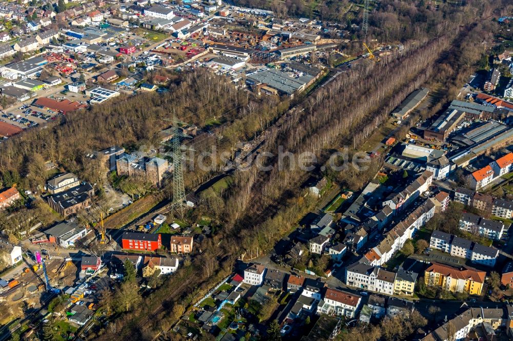 Luftbild Gelsenkirchen - Bahn- Brückenbauwerk über die Ückendorfer Straße im Ortsteil Ückendorf in Gelsenkirchen im Bundesland Nordrhein-Westfalen, Deutschland