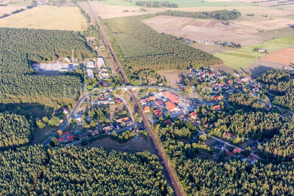 Luftaufnahme Kuhlenfeld - Bahn- Brückenbauwerk über die ICE StreckeHamburg-Berlin in Kuhlenfeld im Bundesland Mecklenburg-Vorpommern, Deutschland