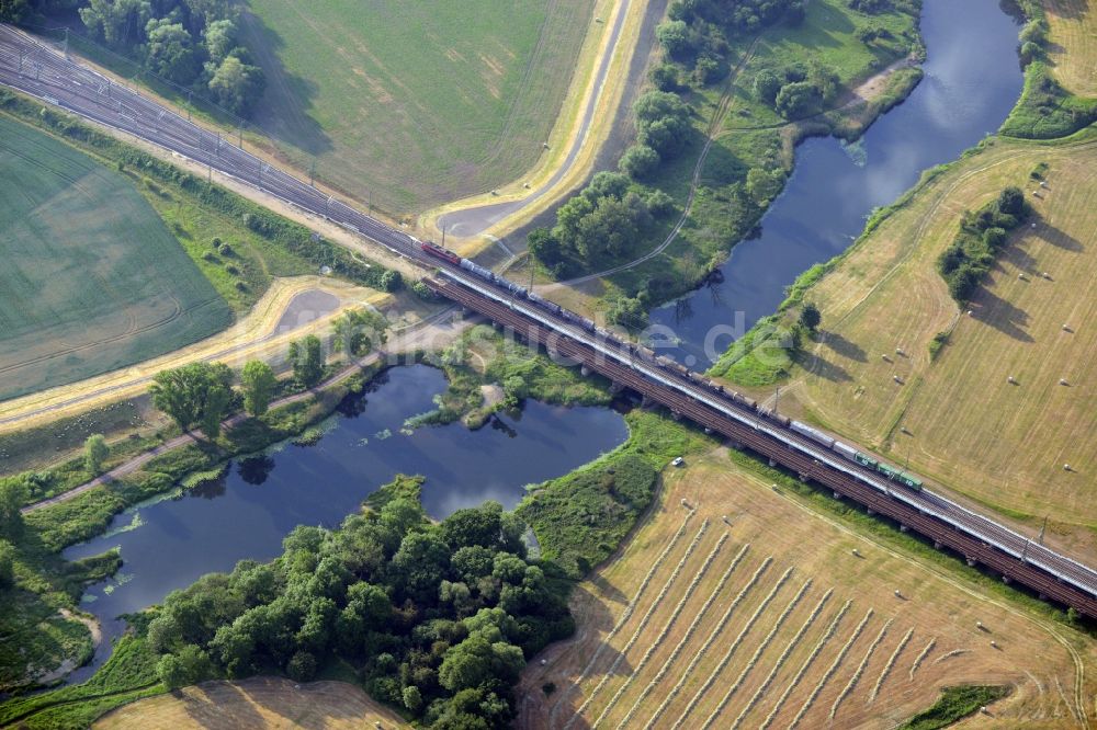 Biederitz von oben - Bahn- Brückenbauwerk in Biederitz im Bundesland Sachsen-Anhalt