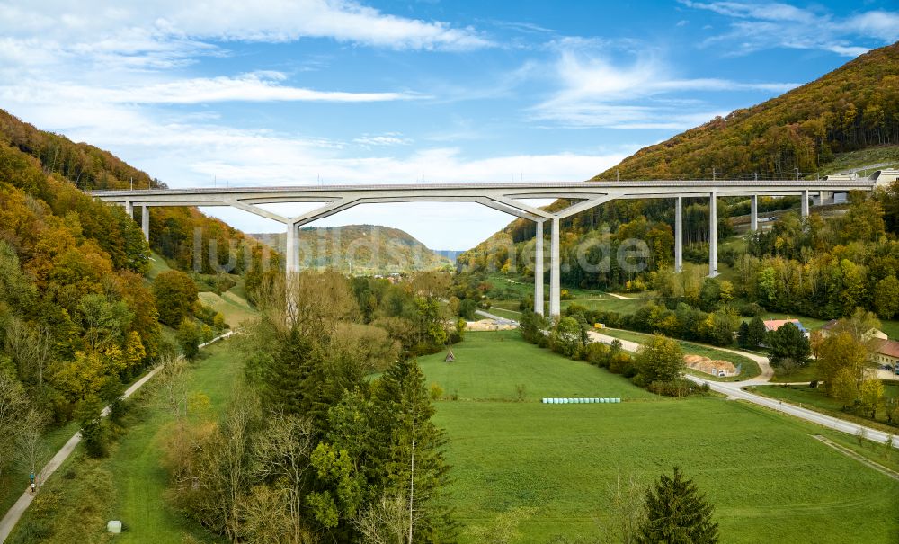 Luftaufnahme Mühlhausen im Täle - Bahn- Brückenbauwerk Filstalbrücke in Mühlhausen im Täle im Bundesland Baden-Württemberg, Deutschland