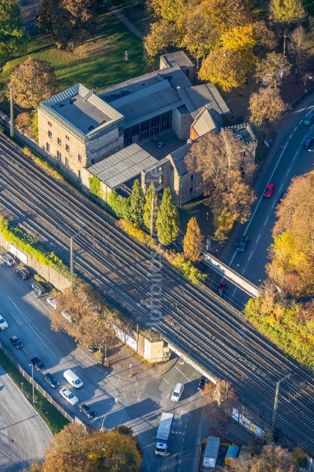 Witten aus der Vogelperspektive: Bahn- Brückenbauwerk Gasstraße - Ruhrstraße in Witten im Bundesland Nordrhein-Westfalen