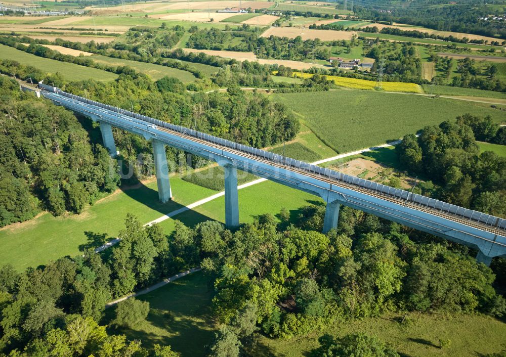 Luftbild Markgröningen - Bahn- Brückenbauwerk Glemstalbrücke in Markgröningen im Bundesland Baden-Württemberg, Deutschland